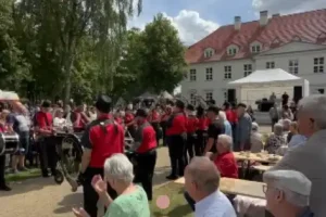 Weinblütenfest auf Schloss Rattey